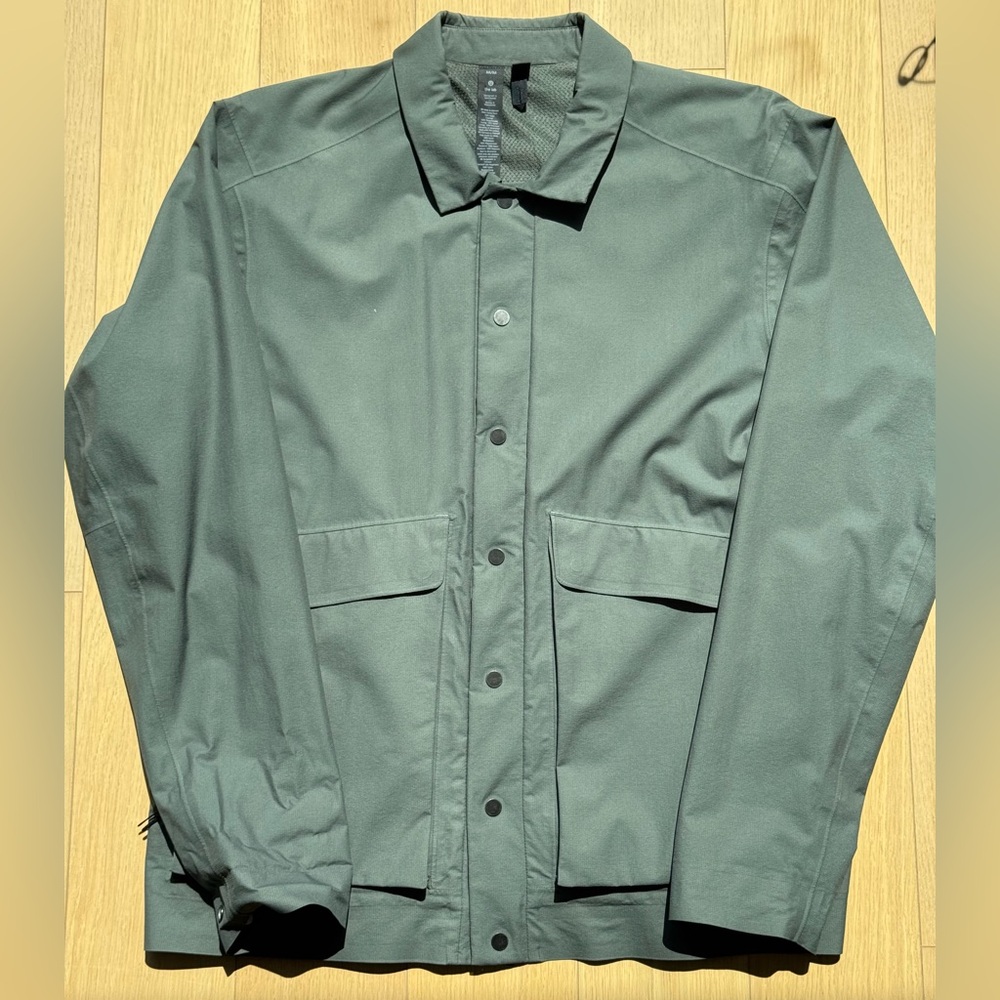 Men's Lululemon Jacket - Size: Medium